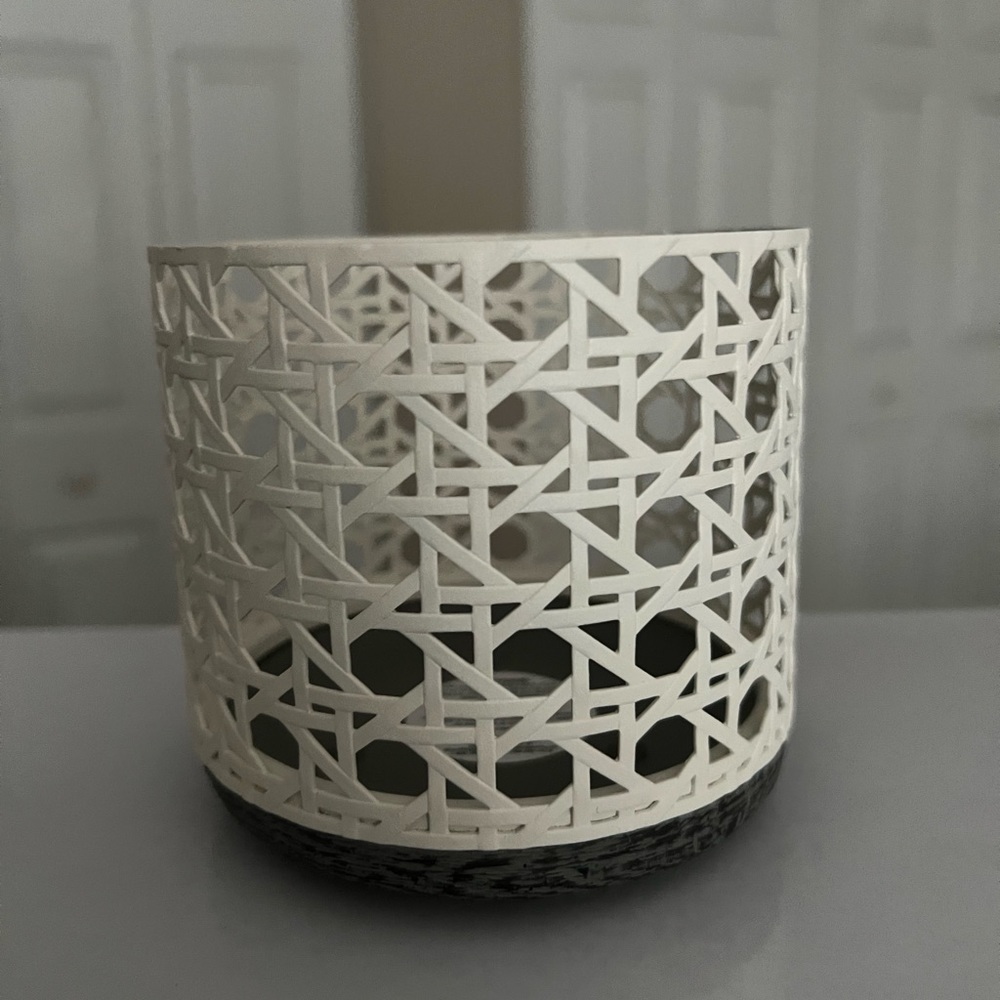 Bath & Body Works White Caned 3-wick Candle Holder- NWT